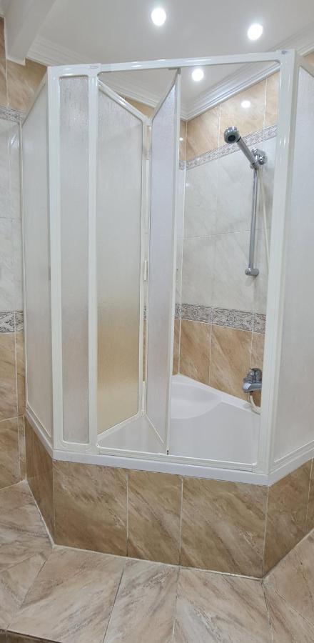 Comfy 3 Bedrooms Apartment In Cairo 96 Bagian luar foto